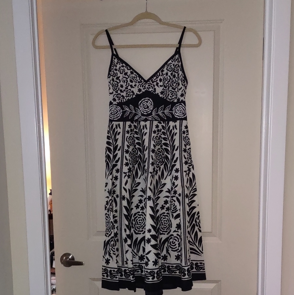 Black & Whit Sun Dress